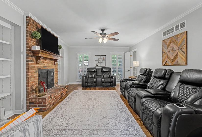 7703 RIVER BEND DR, Germantown, Tennessee 38138, 5 Bedrooms Bedrooms, 9 Rooms Rooms,3.1 BathroomsBathrooms,Residential,For Sale,RIVER BEND,10221772