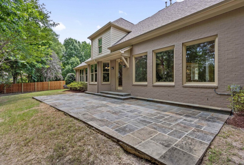 1996 KLUG CV, Collierville, Tennessee 38017, 4 Bedrooms Bedrooms, 9 Rooms Rooms,3.1 BathroomsBathrooms,Residential,For Sale,KLUG,10221776