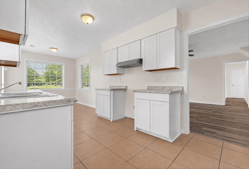 5211 BLUERIDGE DR, Memphis, Tennessee 38134, 4 Bedrooms Bedrooms, 7 Rooms Rooms,2 BathroomsBathrooms,Residential,For Sale,BLUERIDGE,10221778