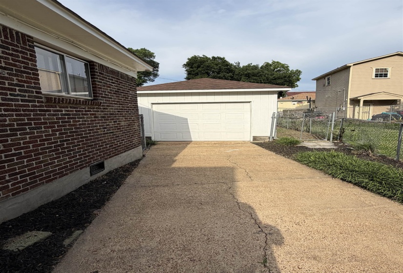 1380 WILSON ST, Memphis, Tennessee 38106, 4 Bedrooms Bedrooms, 7 Rooms Rooms,2.2 BathroomsBathrooms,Residential,For Sale,WILSON,10221782