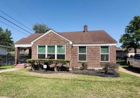 1380 WILSON ST, Memphis, Tennessee 38106, 4 Bedrooms Bedrooms, 7 Rooms Rooms,2.2 BathroomsBathrooms,Residential,For Sale,WILSON,10221782 1380 WILSON ST, Memphis, Tennessee 38106, 4 Bedrooms Bedrooms, 7 Rooms Rooms,2.2 BathroomsBathrooms,Residential,For Sale,WILSON,10221782