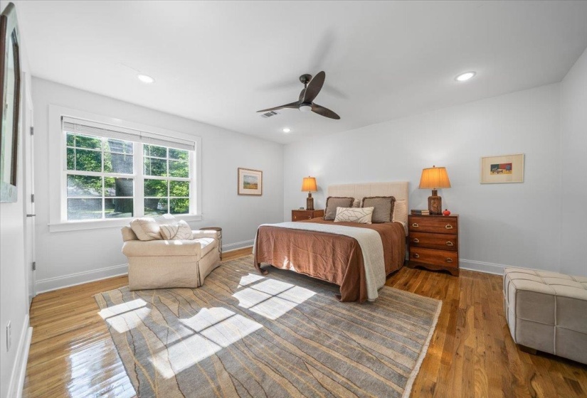 386 ERWIN DR, Memphis, Tennessee 38117, 4 Bedroom Bedrooms, 3 Room Rooms,3 BathroomBathrooms,Residential,For Sale,ERWIN,0,10221791