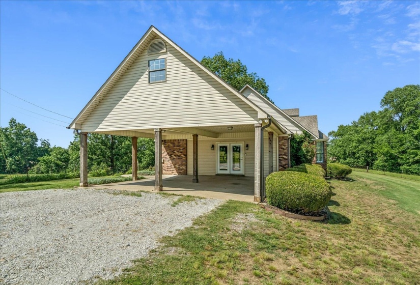 2132 WILLIAMS SWITCH RD, Ripley, Tennessee 38063-5516, 3 Bedrooms Bedrooms, 12 Rooms Rooms,2.1 BathroomsBathrooms,Residential,For Sale,WILLIAMS SWITCH,10221796
