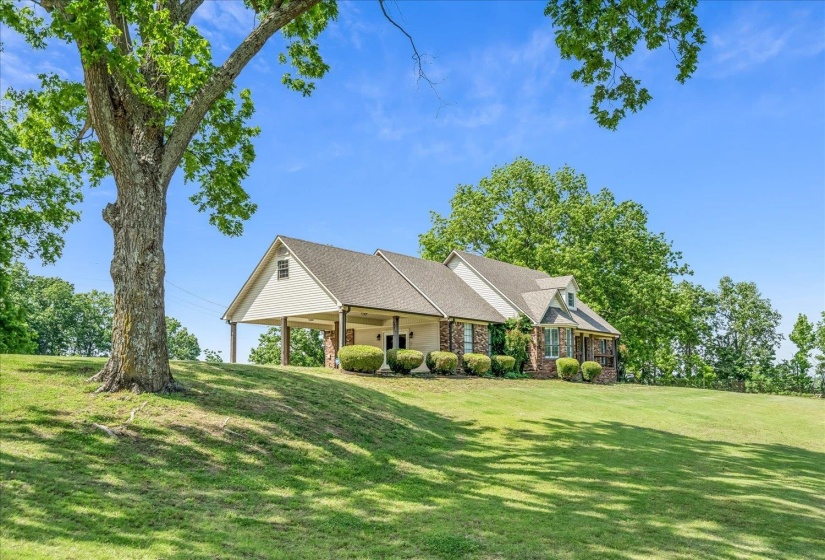 2132 WILLIAMS SWITCH RD, Ripley, Tennessee 38063-5516, 3 Bedrooms Bedrooms, 12 Rooms Rooms,2.1 BathroomsBathrooms,Residential,For Sale,WILLIAMS SWITCH,10221796