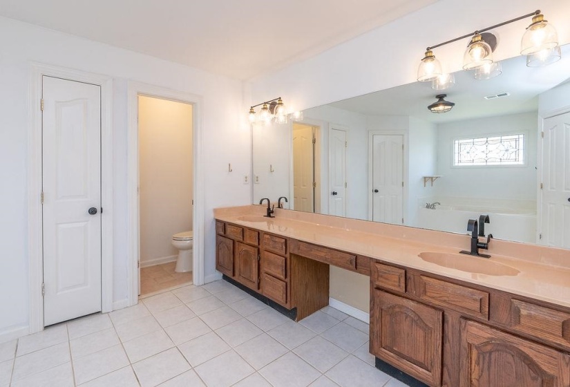 4125 SUNNY MEADOWS RD, Bartlett, Tennessee 38135, 5 Bedrooms Bedrooms, 11 Rooms Rooms,3.1 BathroomsBathrooms,Residential,For Sale,SUNNY MEADOWS,10221805