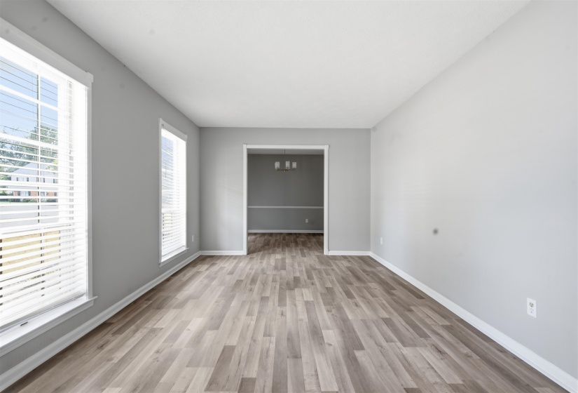 5504 ELMHURST RD, Memphis, Tennessee 38115, 3 Bedroom Bedrooms, 8 Room Rooms,2.1 BathroomBathrooms,Residential,For Sale,ELMHURST,0,10221810