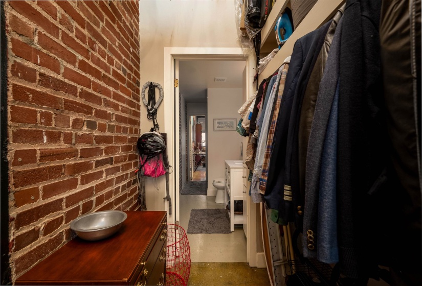 408 FRONT ST, Memphis, Tennessee 38103, 1 Bedroom Bedrooms, 3 Room Rooms,1 BathroomBathrooms,Residential,For Sale,FRONT,0,10221812