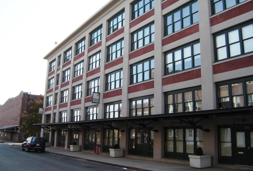 408 FRONT ST, Memphis, Tennessee 38103, 1 Bedroom Bedrooms, 3 Room Rooms,1 BathroomBathrooms,Residential,For Sale,FRONT,0,10221812