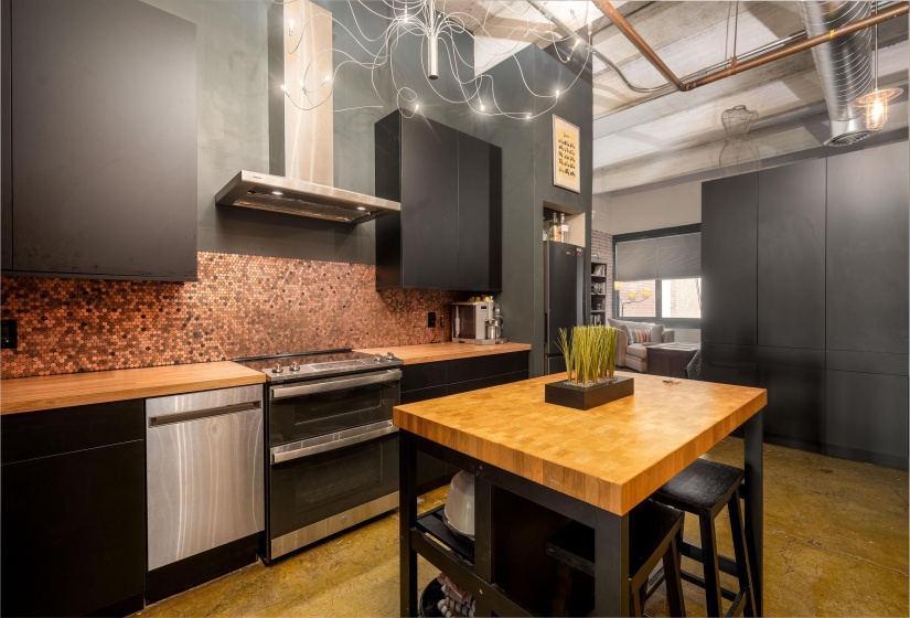 408 FRONT ST, Memphis, Tennessee 38103, 1 Bedroom Bedrooms, 3 Room Rooms,1 BathroomBathrooms,Residential,For Sale,FRONT,0,10221812