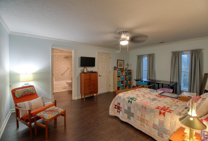3284 GALLERY DR, Memphis, Tennessee 38125, 3 Bedroom Bedrooms, 7 Room Rooms,3.1 BathroomBathrooms,Residential,For Sale,GALLERY,0,10221820