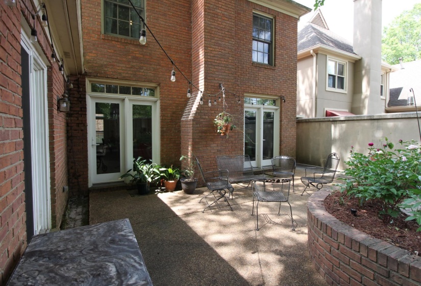 3284 GALLERY DR, Memphis, Tennessee 38125, 3 Bedroom Bedrooms, 7 Room Rooms,3.1 BathroomBathrooms,Residential,For Sale,GALLERY,0,10221820