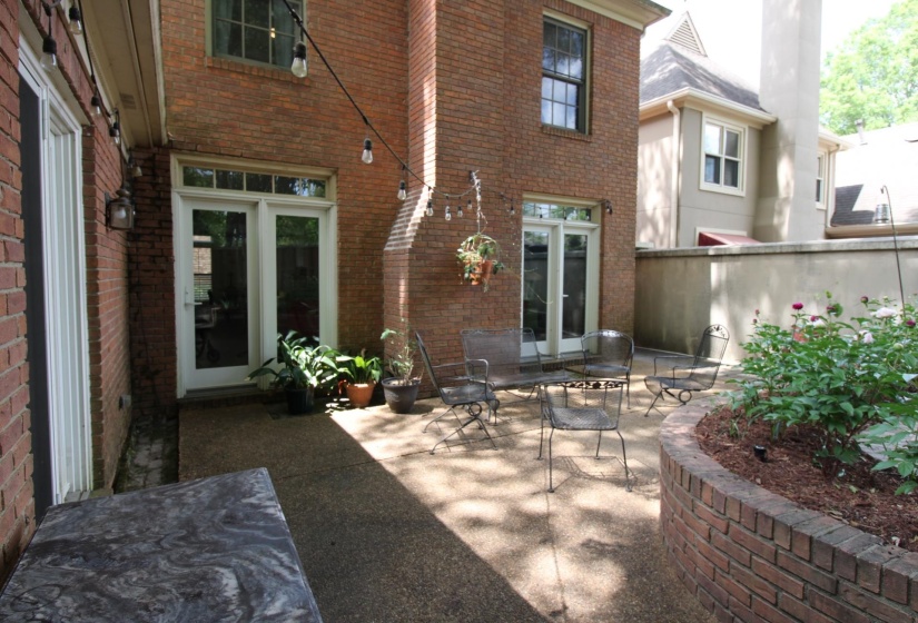 3284 GALLERY DR, Memphis, Tennessee 38125, 3 Bedroom Bedrooms, 7 Room Rooms,3.1 BathroomBathrooms,Residential,For Sale,GALLERY,0,10221820