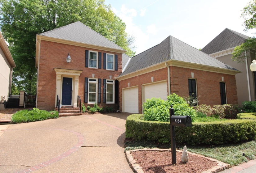3284 GALLERY DR, Memphis, Tennessee 38125, 3 Bedroom Bedrooms, 7 Room Rooms,3.1 BathroomBathrooms,Residential,For Sale,GALLERY,0,10221820