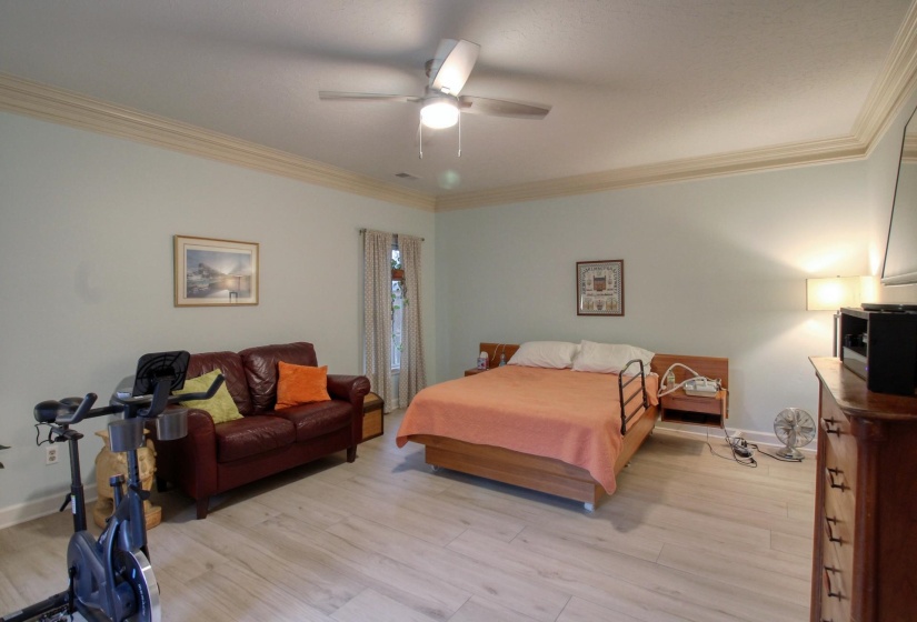 3284 GALLERY DR, Memphis, Tennessee 38125, 3 Bedroom Bedrooms, 7 Room Rooms,3.1 BathroomBathrooms,Residential,For Sale,GALLERY,0,10221820