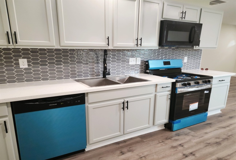 2352 CABLE AVE, Memphis, Tennessee 38114, 3 Bedroom Bedrooms, 6 Room Rooms,2 BathroomBathrooms,Residential,For Sale,CABLE,0,10221837