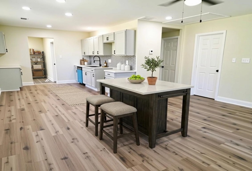 2352 CABLE AVE, Memphis, Tennessee 38114, 3 Bedroom Bedrooms, 6 Room Rooms,2 BathroomBathrooms,Residential,For Sale,CABLE,0,10221837