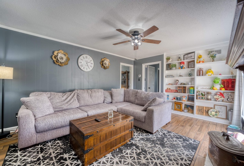 2531 MIMOSA TREE DR, Germantown, Tennessee 38138, 4 Bedroom Bedrooms, 9 Room Rooms,2 BathroomBathrooms,Residential,For Sale,MIMOSA TREE,0,10216964