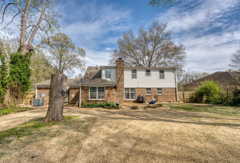 2531 MIMOSA TREE DR, Germantown, Tennessee 38138, 4 Bedroom Bedrooms, 9 Room Rooms,2 BathroomBathrooms,Residential,For Sale,MIMOSA TREE,0,10216964