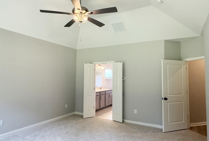 195 RIDGEFIELD DR, Oakland, Tennessee 38060, 4 Bedroom Bedrooms, 9 Room Rooms,3 BathroomBathrooms,Residential,For Sale,RIDGEFIELD,0,10221385