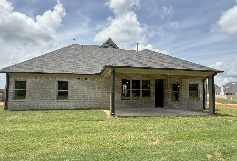 195 RIDGEFIELD DR, Oakland, Tennessee 38060, 4 Bedroom Bedrooms, 9 Room Rooms,3 BathroomBathrooms,Residential,For Sale,RIDGEFIELD,0,10221385