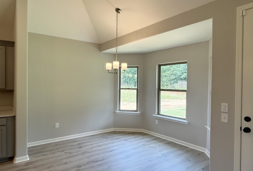 195 RIDGEFIELD DR, Oakland, Tennessee 38060, 4 Bedroom Bedrooms, 9 Room Rooms,3 BathroomBathrooms,Residential,For Sale,RIDGEFIELD,0,10221385