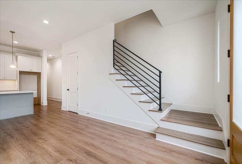 5476 PARK AVE, Memphis, Tennessee 38119, 3 Bedroom Bedrooms, 8 Room Rooms,3 BathroomBathrooms,Residential,For Sale,PARK,0,10221844