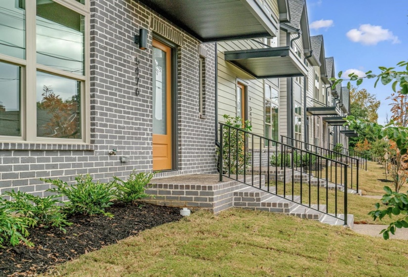 5476 PARK AVE, Memphis, Tennessee 38119, 3 Bedroom Bedrooms, 8 Room Rooms,3 BathroomBathrooms,Residential,For Sale,PARK,0,10221844