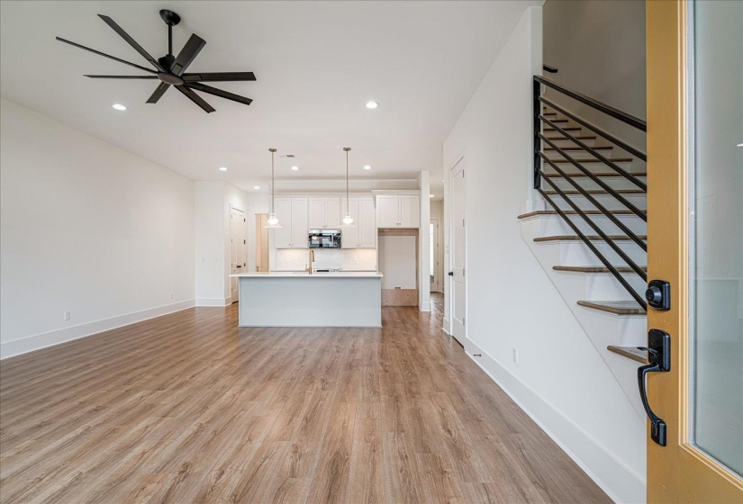 5476 PARK AVE, Memphis, Tennessee 38119, 3 Bedroom Bedrooms, 8 Room Rooms,3 BathroomBathrooms,Residential,For Sale,PARK,0,10221844