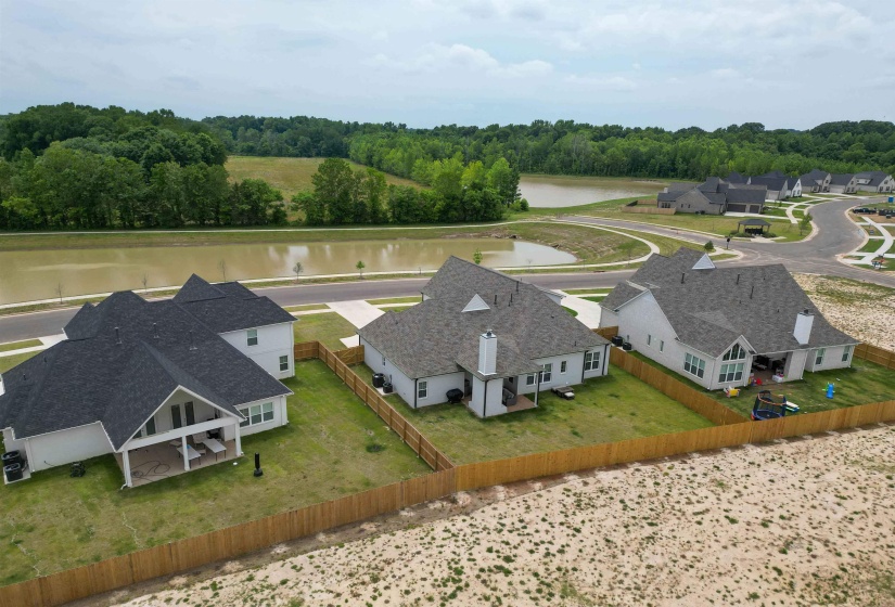 9606 GRAYS HOLLOW DR, Cordova, Tennessee 38018, 5 Bedrooms Bedrooms, 11 Rooms Rooms,3 BathroomsBathrooms,Residential,For Sale,GRAYS HOLLOW,10221858