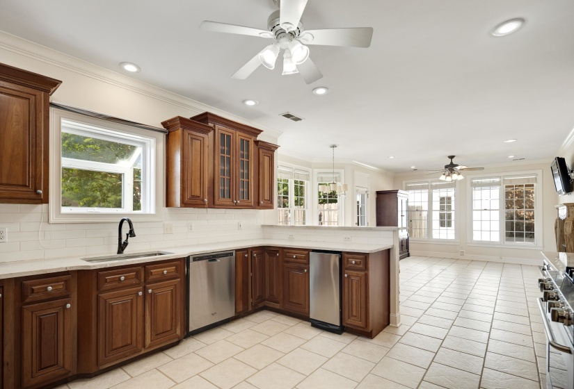 341 FOREST HILL-IRENE RD, Memphis, Tennessee 38018, 4 Bedrooms Bedrooms, 7 Rooms Rooms,3 BathroomsBathrooms,Residential,For Sale,FOREST HILL-IRENE,10221864