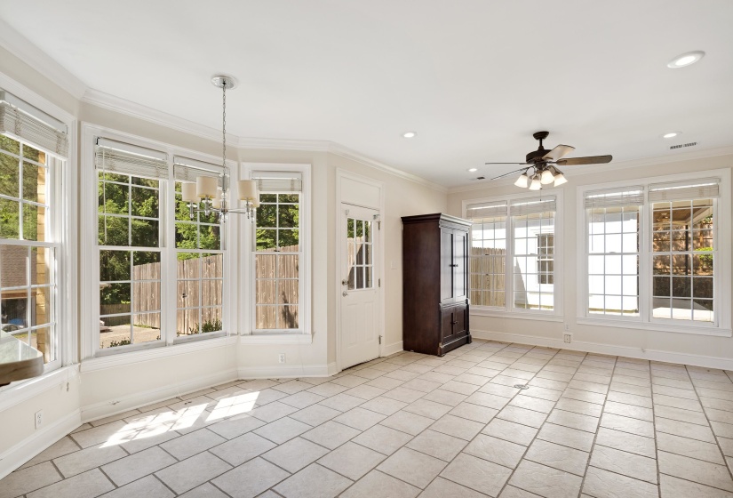 341 FOREST HILL-IRENE RD, Memphis, Tennessee 38018, 4 Bedrooms Bedrooms, 7 Rooms Rooms,3 BathroomsBathrooms,Residential,For Sale,FOREST HILL-IRENE,10221864