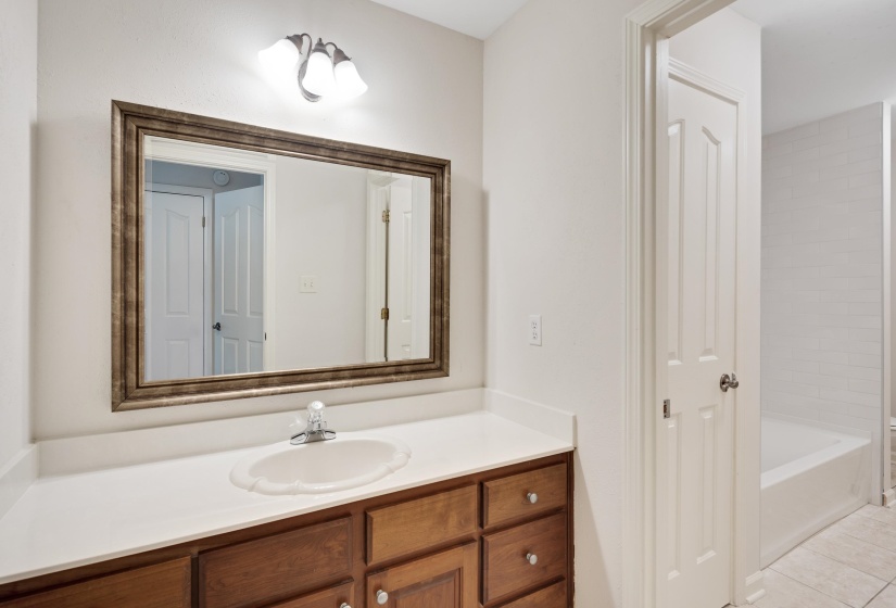 341 FOREST HILL-IRENE RD, Memphis, Tennessee 38018, 4 Bedrooms Bedrooms, 7 Rooms Rooms,3 BathroomsBathrooms,Residential,For Sale,FOREST HILL-IRENE,10221864
