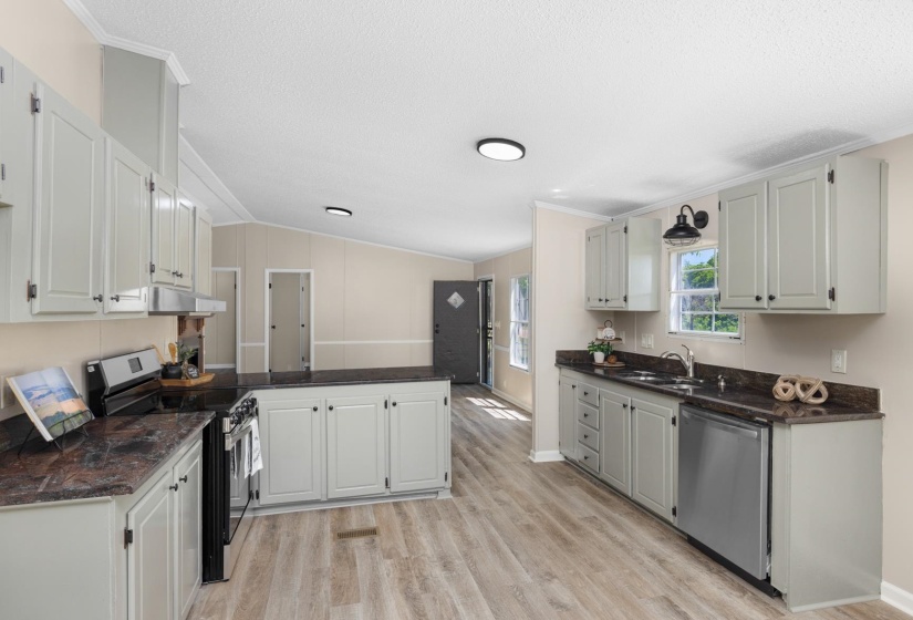 153 KING FARMS LOOP, Brighton, Tennessee 38011, 3 Bedrooms Bedrooms, 6 Rooms Rooms,2 BathroomsBathrooms,Residential,For Sale,KING FARMS,10221866