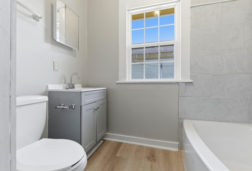 1427 WILLETT ST, Memphis, Tennessee 38106, 2 Bedroom Bedrooms, 6 Room Rooms,2 BathroomBathrooms,Residential,For Sale,WILLETT,0,10221875