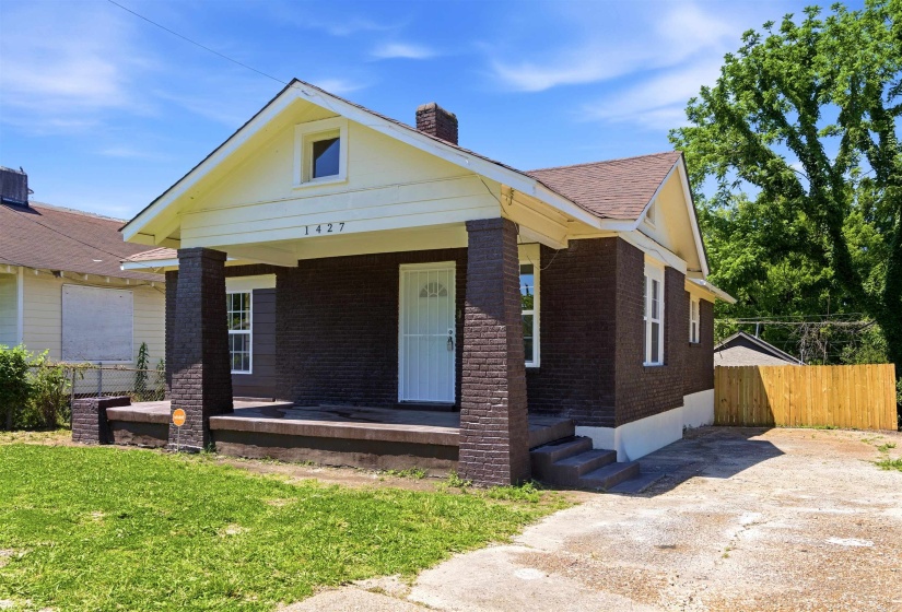 1427 WILLETT ST, Memphis, Tennessee 38106, 2 Bedroom Bedrooms, 6 Room Rooms,2 BathroomBathrooms,Residential,For Sale,WILLETT,0,10221875