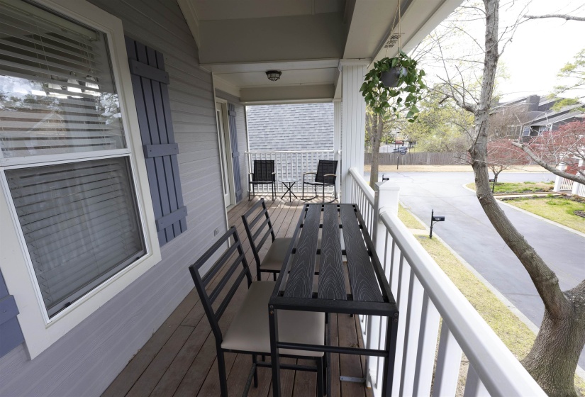 1226 ISLE BAY DR, Memphis, Tennessee 38103, 3 Bedrooms Bedrooms, 7 Rooms Rooms,2.1 BathroomsBathrooms,Rental Properties,For Sale,ISLE BAY,10221881