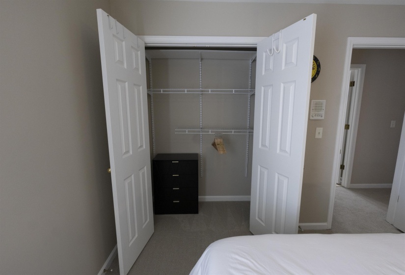 1226 ISLE BAY DR, Memphis, Tennessee 38103, 3 Bedrooms Bedrooms, 7 Rooms Rooms,2.1 BathroomsBathrooms,Rental Properties,For Sale,ISLE BAY,10221881