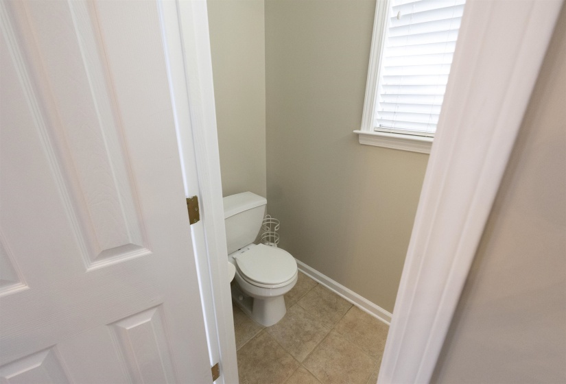 1226 ISLE BAY DR, Memphis, Tennessee 38103, 3 Bedrooms Bedrooms, 7 Rooms Rooms,2.1 BathroomsBathrooms,Rental Properties,For Sale,ISLE BAY,10221881