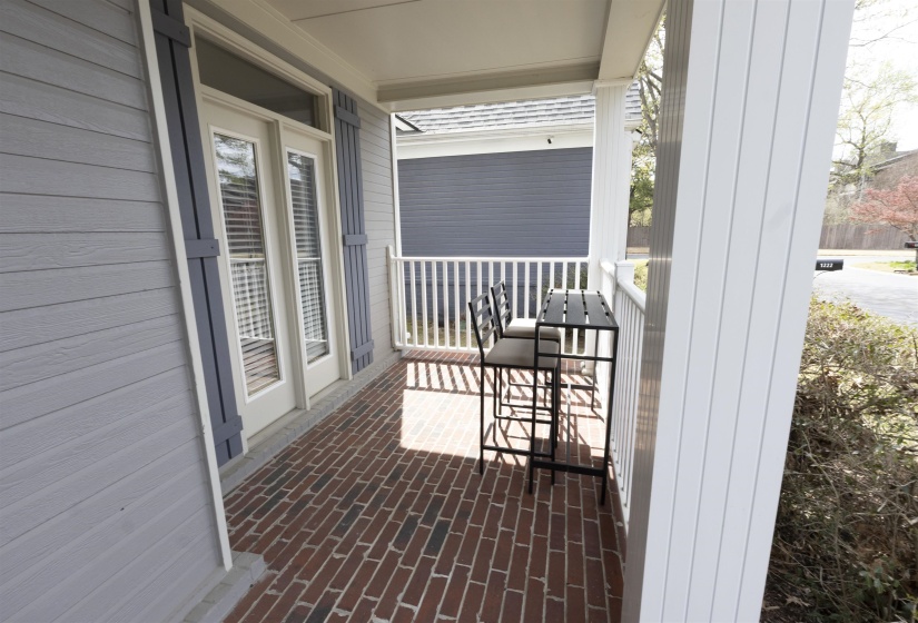 1226 ISLE BAY DR, Memphis, Tennessee 38103, 3 Bedrooms Bedrooms, 7 Rooms Rooms,2.1 BathroomsBathrooms,Rental Properties,For Sale,ISLE BAY,10221881