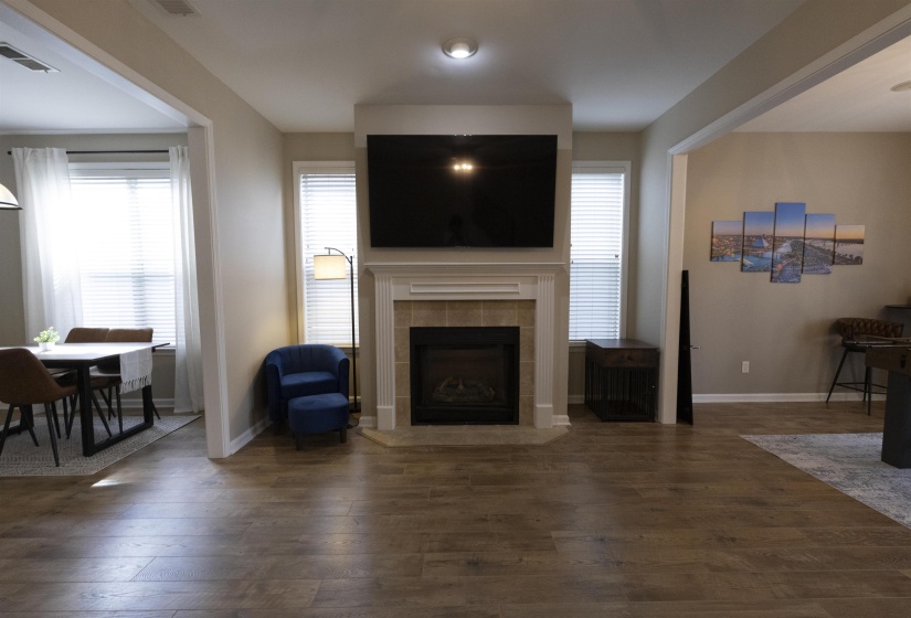1226 ISLE BAY DR, Memphis, Tennessee 38103, 3 Bedrooms Bedrooms, 7 Rooms Rooms,2.1 BathroomsBathrooms,Rental Properties,For Sale,ISLE BAY,10221881