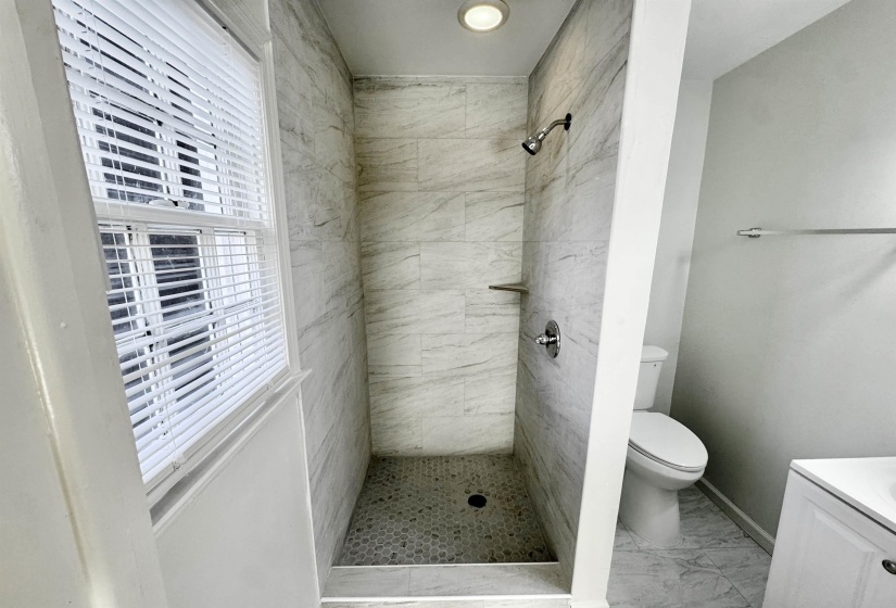 3880 SPOTTSWOOD AVE, Memphis, Tennessee 38111, 5 Bedroom Bedrooms, 7 Room Rooms,2 BathroomBathrooms,Rental Properties,For Sale,SPOTTSWOOD,0,10221906