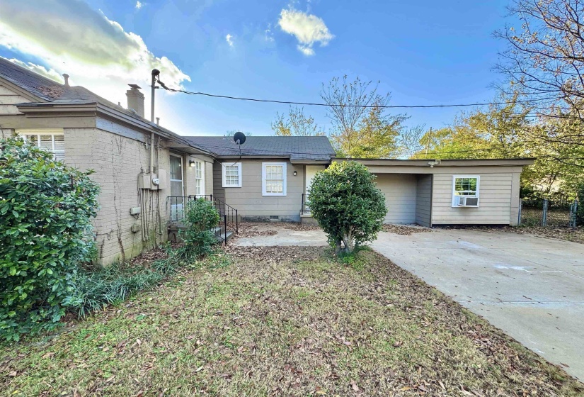 3880 SPOTTSWOOD AVE, Memphis, Tennessee 38111, 5 Bedroom Bedrooms, 7 Room Rooms,2 BathroomBathrooms,Rental Properties,For Sale,SPOTTSWOOD,0,10221906