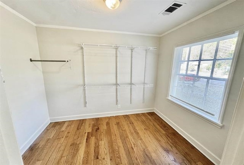 3880 SPOTTSWOOD AVE, Memphis, Tennessee 38111, 5 Bedroom Bedrooms, 7 Room Rooms,2 BathroomBathrooms,Rental Properties,For Sale,SPOTTSWOOD,0,10221906