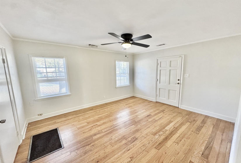3880 SPOTTSWOOD AVE, Memphis, Tennessee 38111, 5 Bedroom Bedrooms, 7 Room Rooms,2 BathroomBathrooms,Rental Properties,For Sale,SPOTTSWOOD,0,10221906
