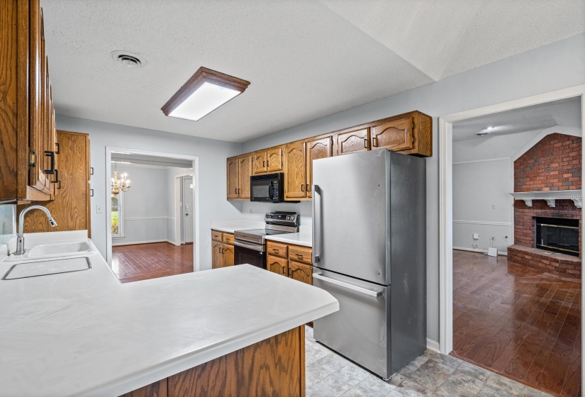 365 SCARLETTS WAY, Collierville, Tennessee 38017, 4 Bedroom Bedrooms, 7 Room Rooms,2 BathroomBathrooms,Residential,For Sale,SCARLETTS,0,10221903
