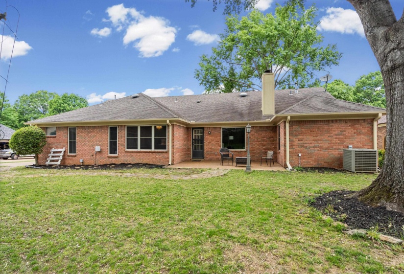 365 SCARLETTS WAY, Collierville, Tennessee 38017, 4 Bedroom Bedrooms, 7 Room Rooms,2 BathroomBathrooms,Residential,For Sale,SCARLETTS,0,10221903