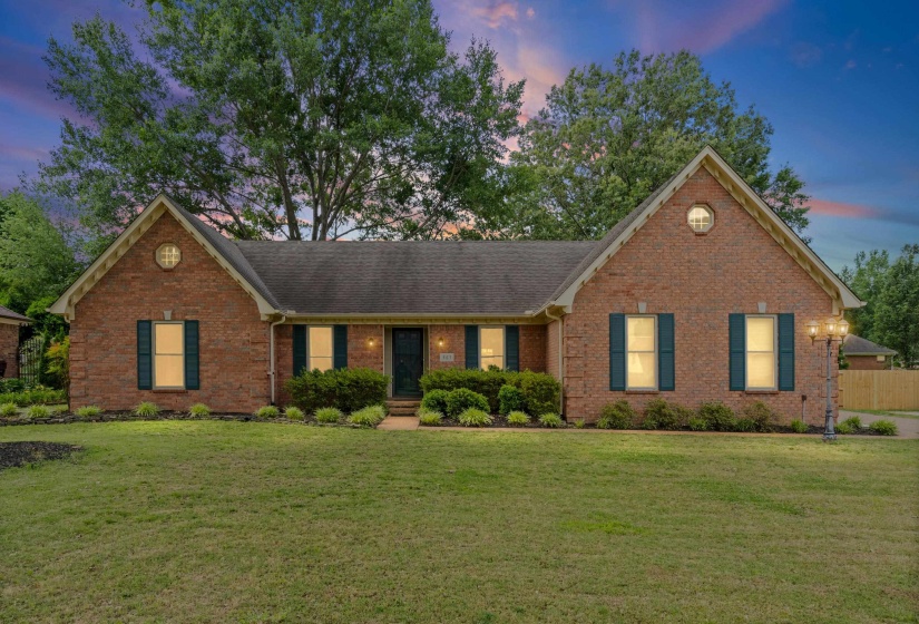 365 SCARLETTS WAY, Collierville, Tennessee 38017, 4 Bedroom Bedrooms, 7 Room Rooms,2 BathroomBathrooms,Residential,For Sale,SCARLETTS,0,10221903