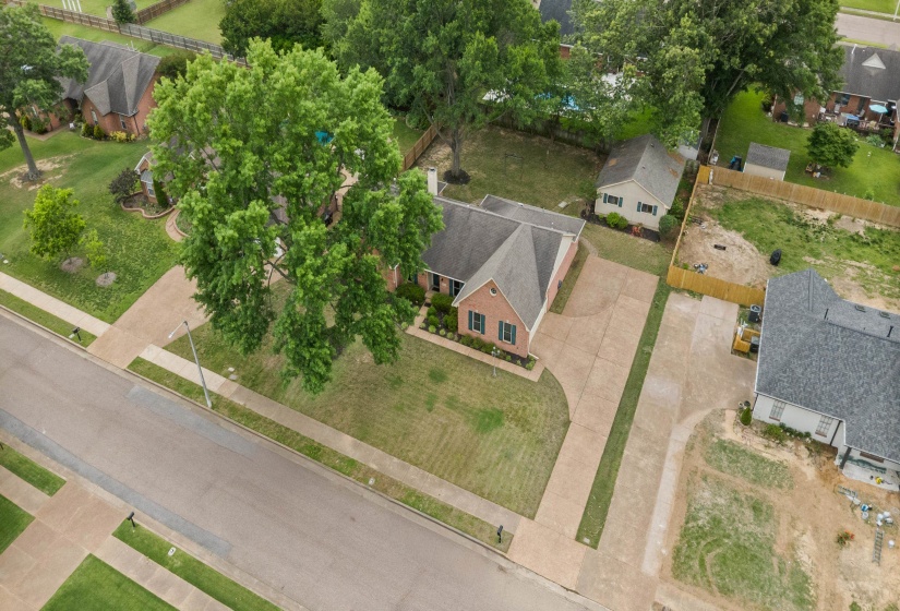 365 SCARLETTS WAY, Collierville, Tennessee 38017, 4 Bedroom Bedrooms, 7 Room Rooms,2 BathroomBathrooms,Residential,For Sale,SCARLETTS,0,10221903