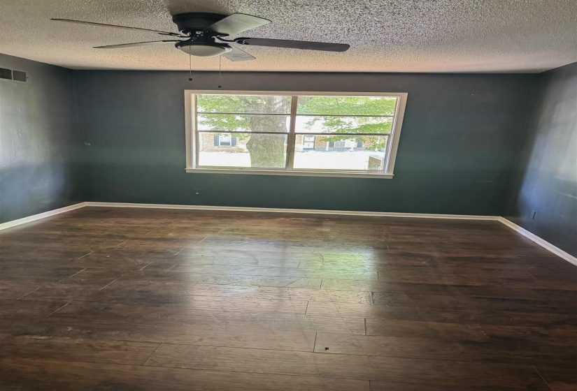 4178 CRAIN RD, Memphis, Tennessee 38128, 4 Bedroom Bedrooms, 7 Room Rooms,2 BathroomBathrooms,Residential,For Sale,CRAIN,0,10221905