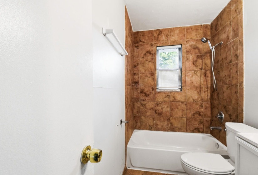 4960 VERNE RD, Memphis, Tennessee 38117, 3 Bedroom Bedrooms, 5 Room Rooms,1 BathroomBathrooms,Residential,For Sale,VERNE,0,10221908